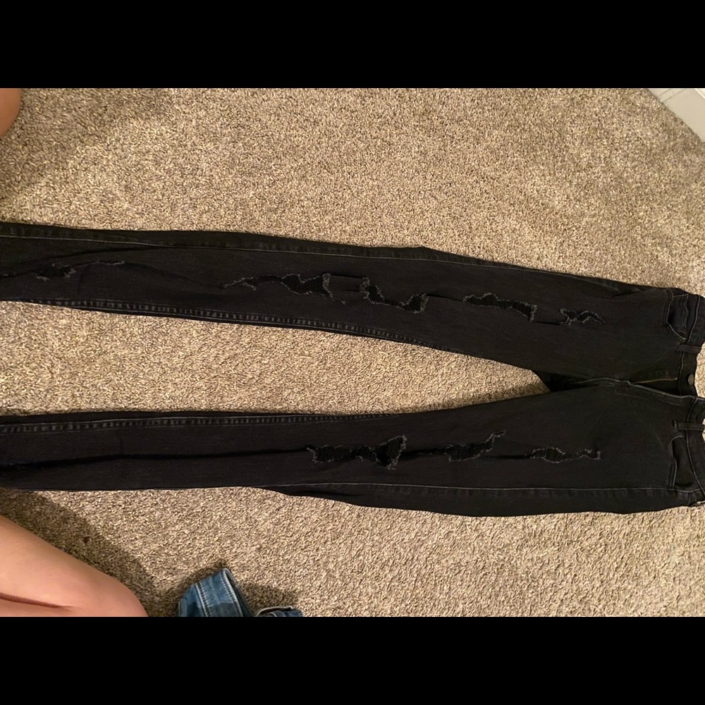 Black skinny jeans